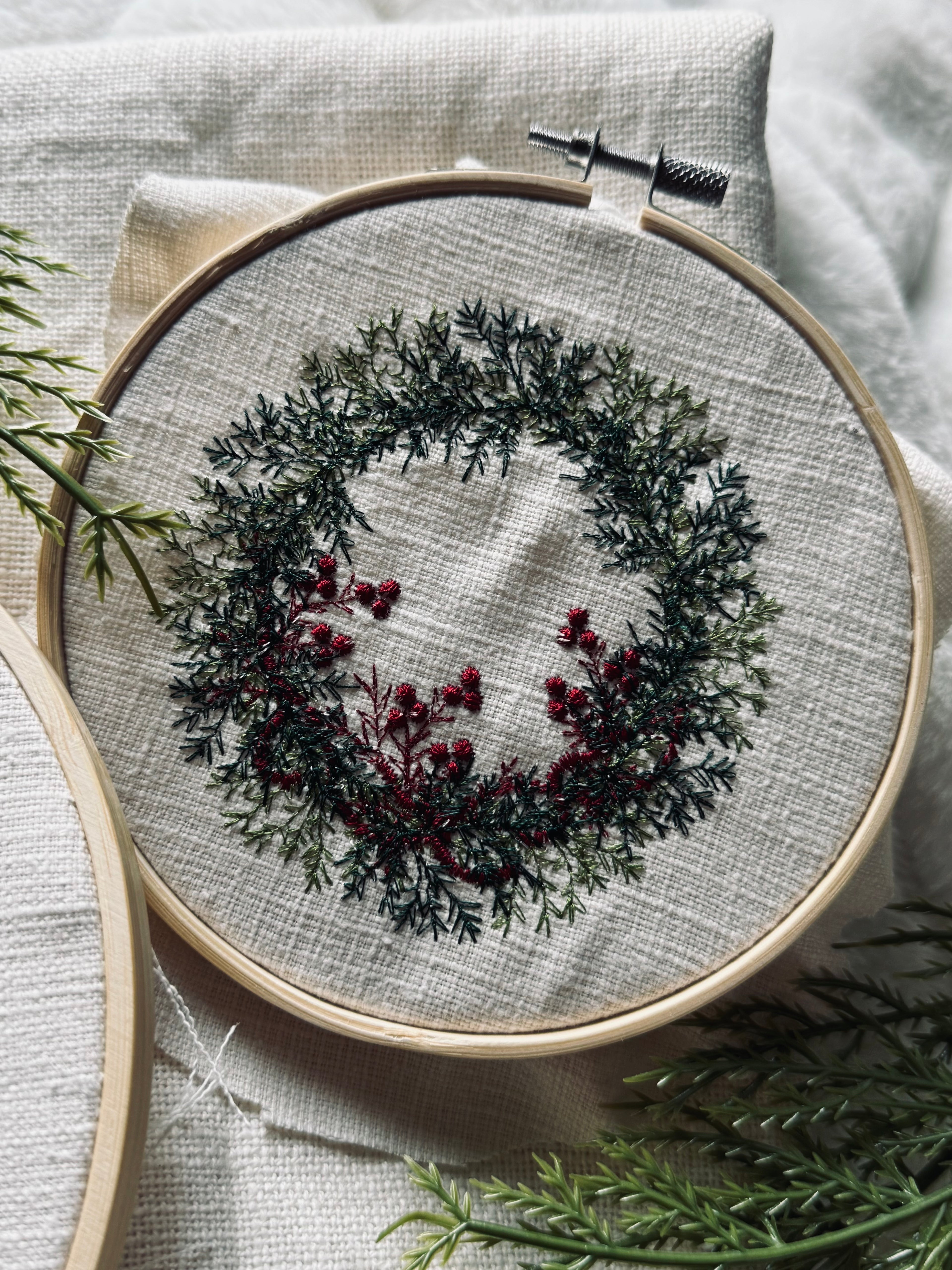 Winter Wreath Fringed Tea Towel